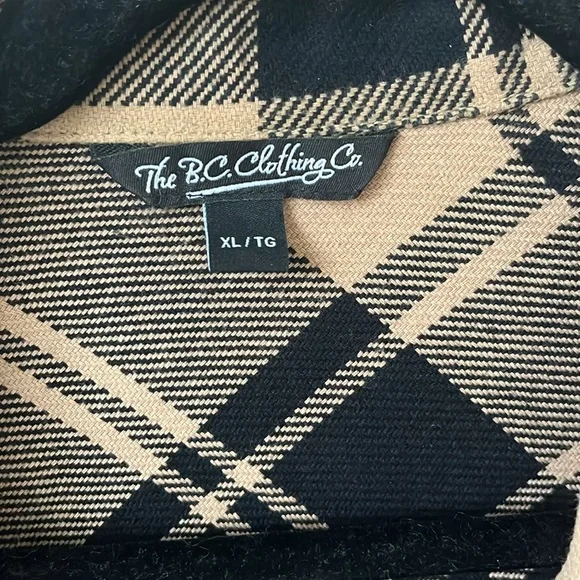 Womens shacket - Picture 2 of 5